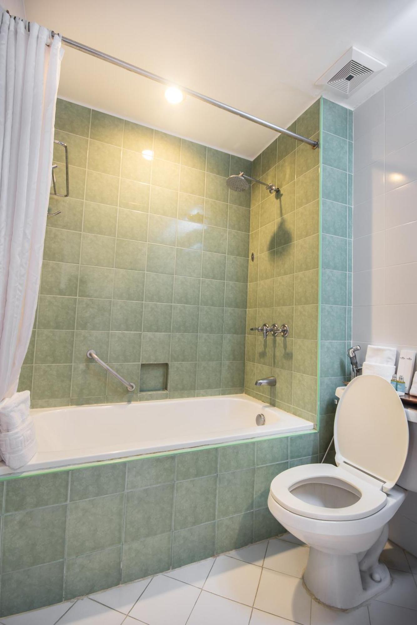 General Trias  Microtel By Wyndham Eagle Ridge מראה חיצוני תמונה
